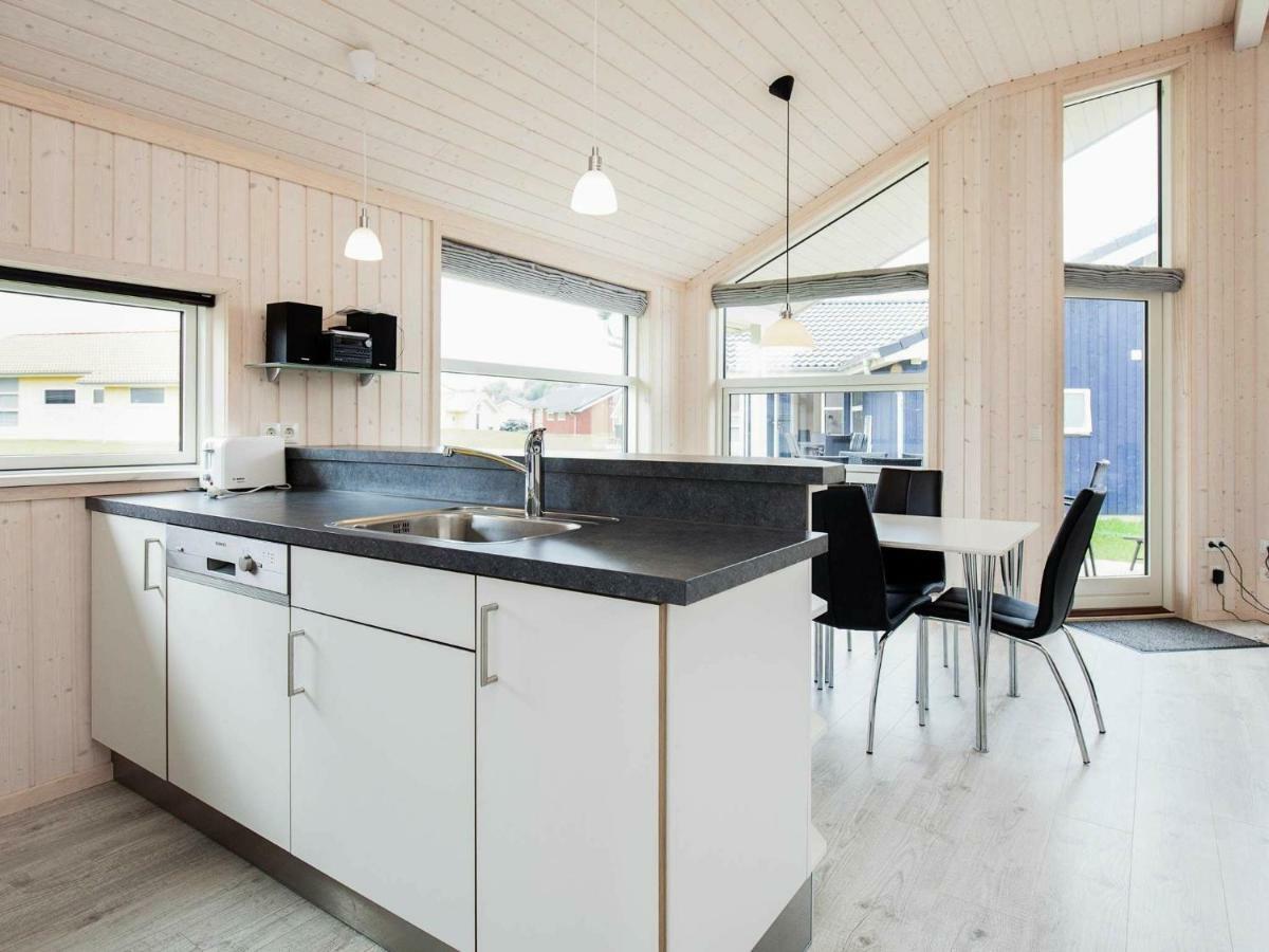 8 Person Holiday Home In Gro Enbrode Grossenbrode Exterior photo